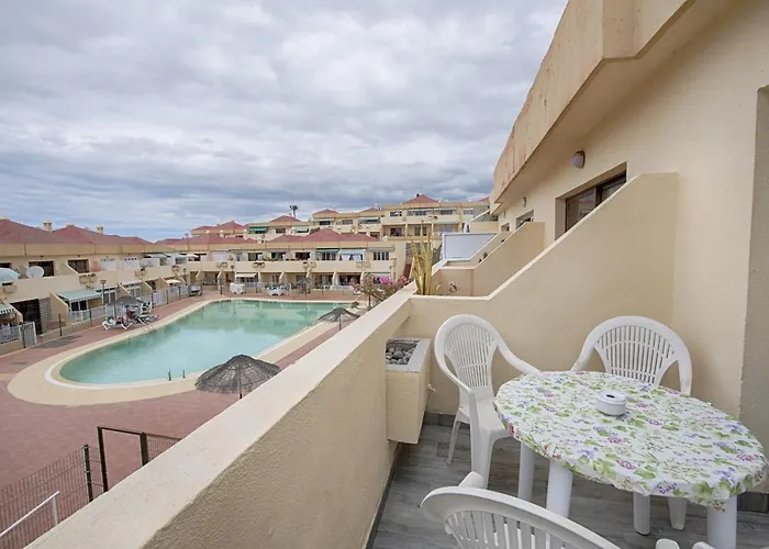 公寓 Mareverde Poolview O006 阿德耶